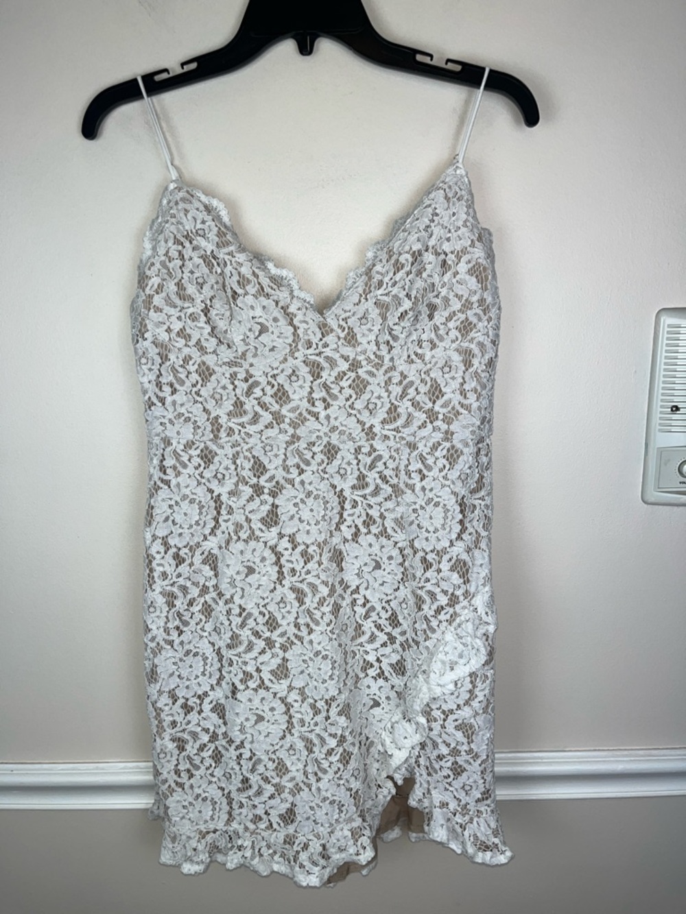 Hello Molly Sun Rising Cream Lace Dress with Ruffle Hem/Spaghetti Straps, Sz 8*